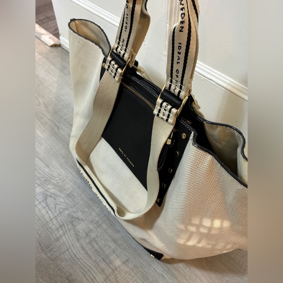 Ideal of Sweden - Picture 3 of 7